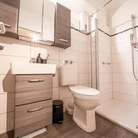 Truth Fur 6, Terrasse, Internet, 2 Schlafzimmer, Smart Tv 브릴온